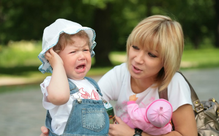 Как вести себя, когда у ребенка истерика?